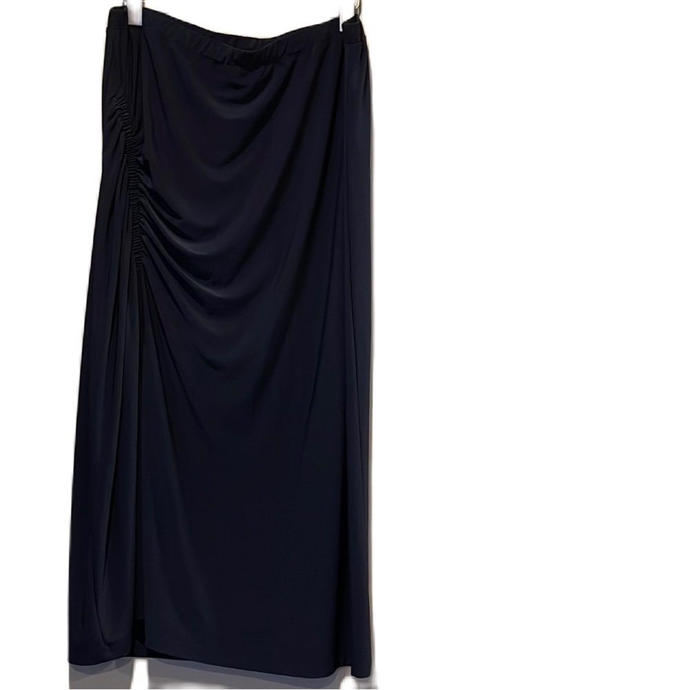 Tommy Hilfiger, L, navy,light weight jersey with side draping that flatters EUC